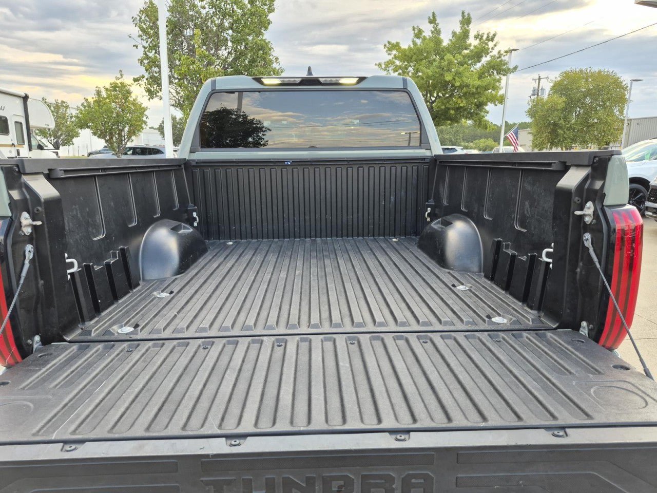 Used 2022 Toyota Tundra SR5 w/ TRD Sport Premium Package AWD/4WD image 10