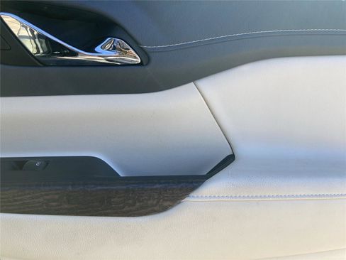 Used 2023 GMC Acadia Denali w/ Denali Ultimate Package image 34