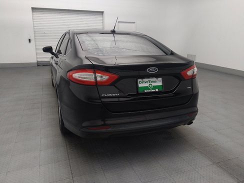 Used 2016 Ford Fusion SE FWD image 6