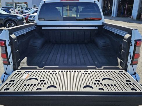New 2026 Nissan Frontier Pro-X w/ Pro-X Convenience Package image 9