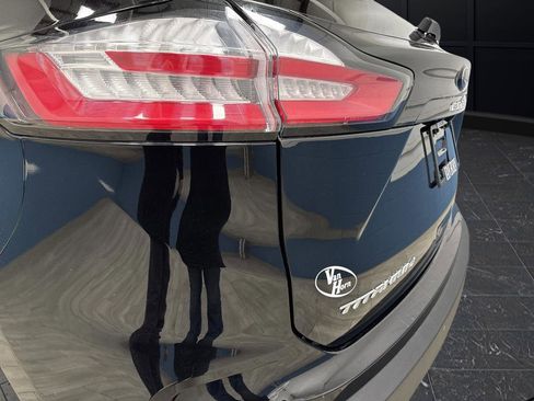 Used 2024 Ford Edge Titanium image 33
