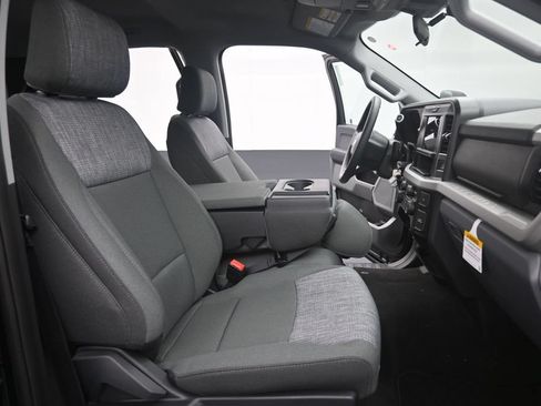 New 2026 Ford F250 XLT w/ FX4 Off-Road Package AWD/4WD image 16