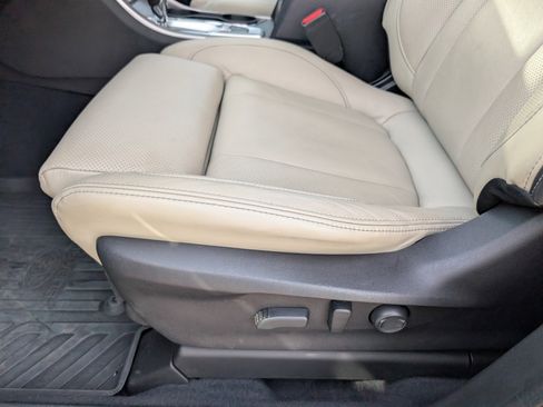 Used 2021 Subaru Ascent Limited w/ Technology Package image 10