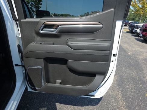 Used 2022 Chevrolet Silverado 1500 RST w/ LPO, Dark Essentials Package image 14