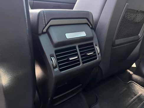 Used 2019 Land Rover Range Rover Evoque SE AWD/4WD image 21