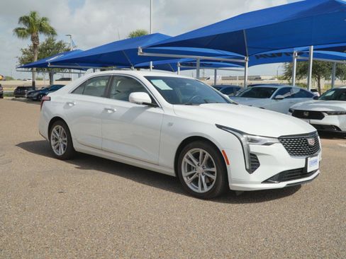 Used 2024 Cadillac CT4 Luxury RWD image 3