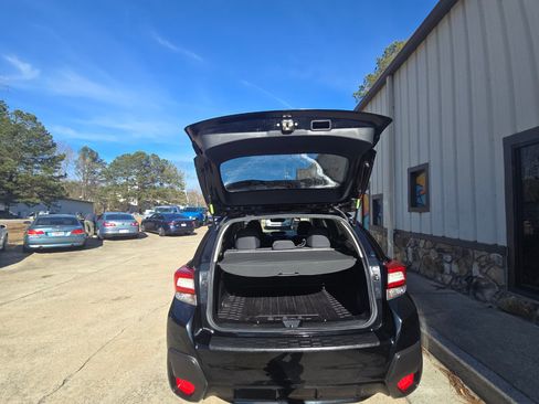 Used 2018 Subaru Crosstrek 2.0i Premium image 16
