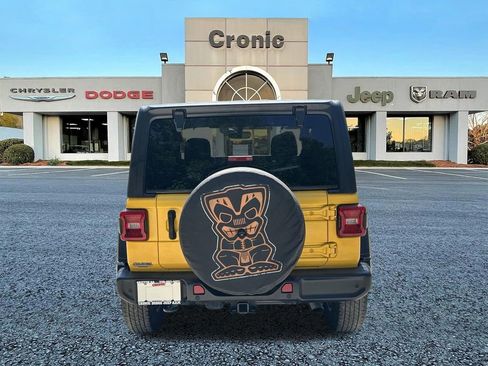 Used 2021 Jeep Wrangler Sport image 4