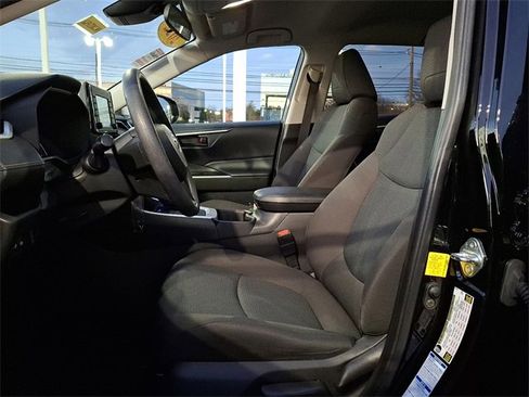 Certified 2022 Toyota RAV4 LE image 20