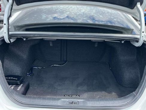 Used 2022 Nissan Altima 2.5 SR FWD image 19
