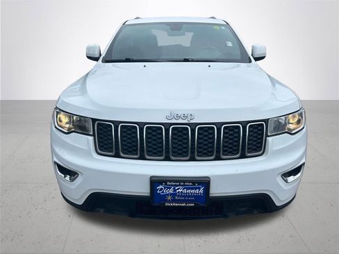 Used 2021 Jeep Grand Cherokee Laredo AWD/4WD image 3