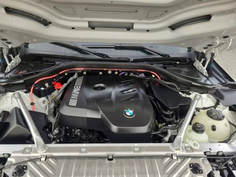 Used 2025 BMW X3 xDrive30i w/ Premium Package image 9