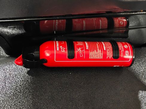 Used 2016 Ford Transit 150 XL image 10