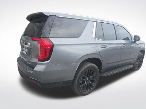 Used 2022 GMC Yukon SLE AWD/4WD image 9