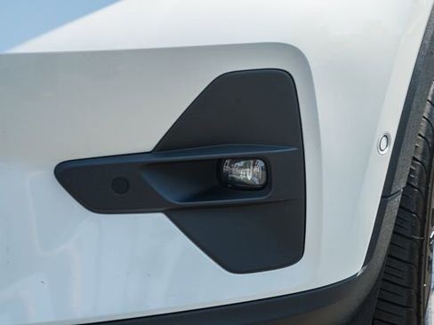 Certified 2024 Volvo XC40 B5 Ultimate AWD/4WD image 14