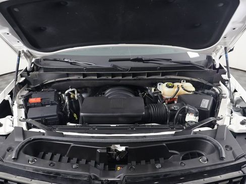 Used 2021 Cadillac Escalade Premium Luxury image 16