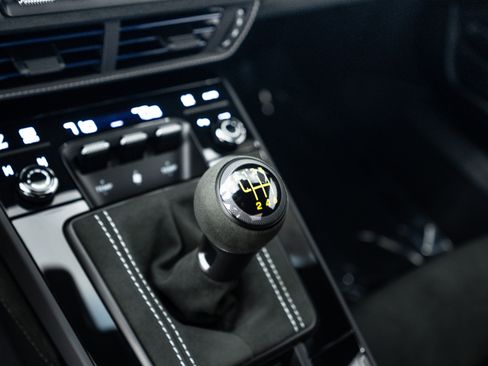 Certified 2025 Porsche 911 GT3 RWD image 21