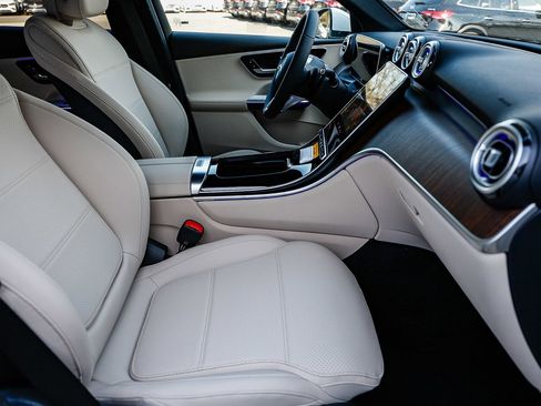 New 2026 Mercedes-Benz GLC 300 GLC 300 image 17