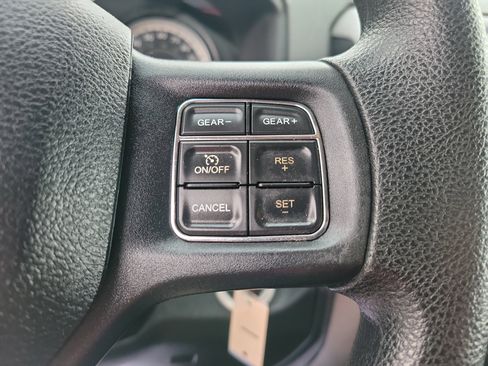 Used 2016 RAM 1500 Express image 16