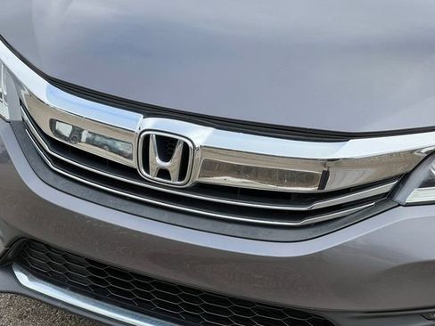 Used 2016 Honda Accord EX-L image 36