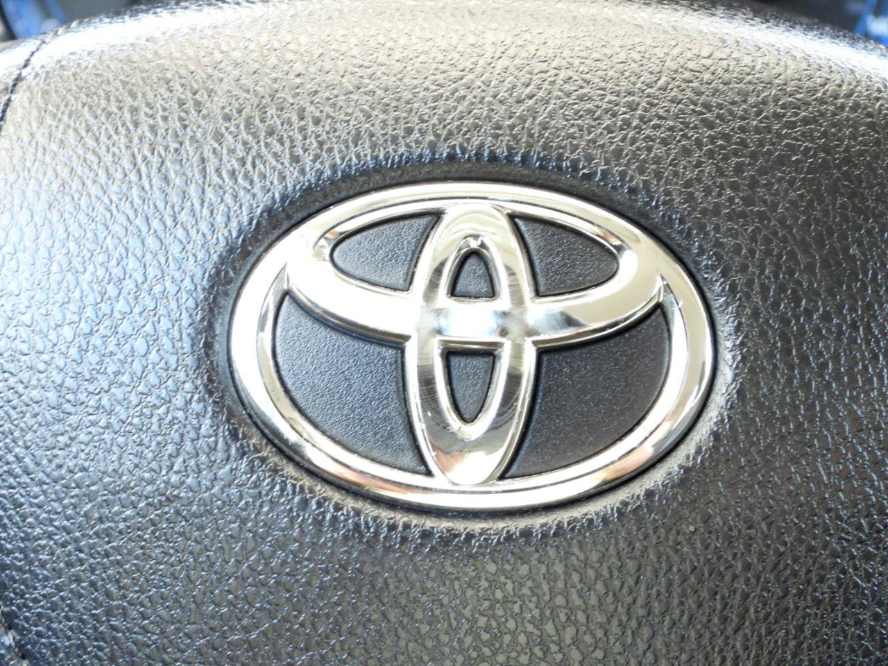 Used 2019 Toyota Corolla LE FWD image 61