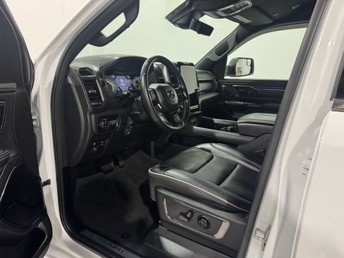 Used 2022 RAM 1500 Limited AWD/4WD image 17