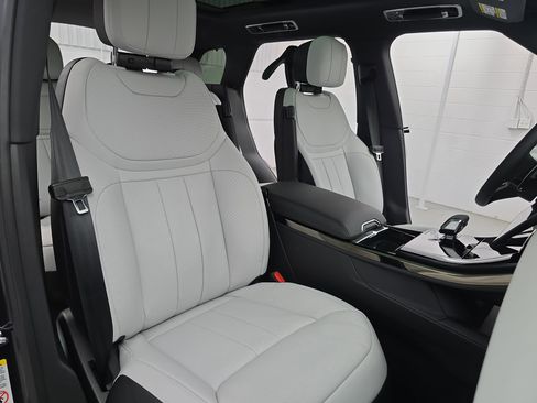New 2026 Land Rover Range Rover Sport Dynamic SE image 10