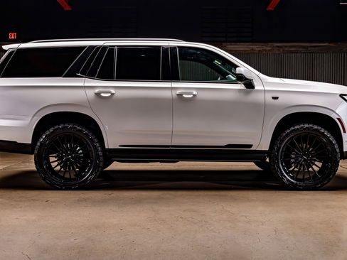 Used 2025 Cadillac Escalade Sport Platinum image 11