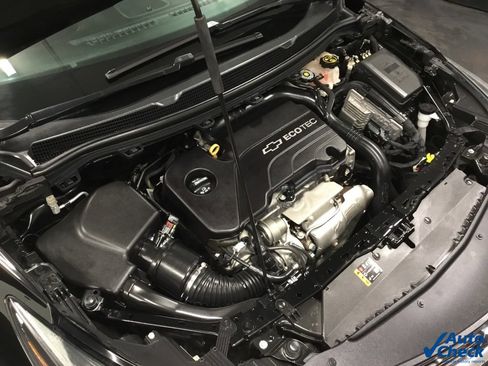 Used 2017 Chevrolet Cruze LT image 41