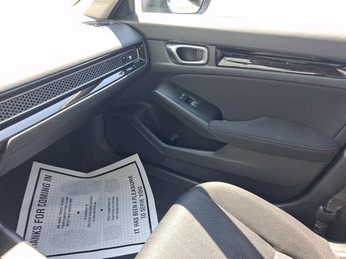 Used 2023 Honda Civic EX image 21
