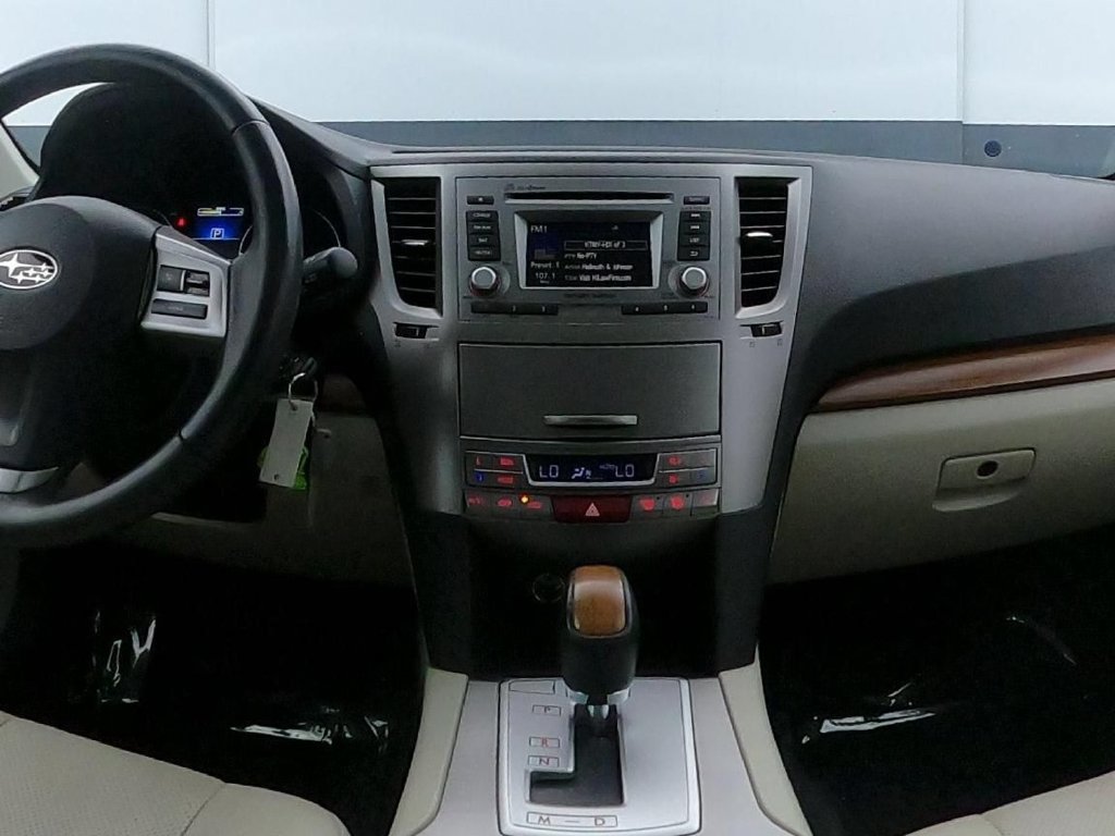 Used 2013 Subaru Outback 2.5i Limited AWD/4WD image 28