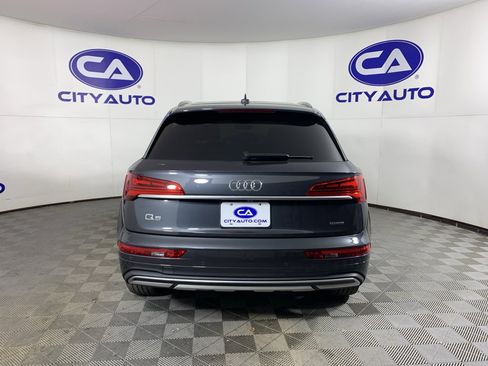 Used 2023 Audi Q5 2.0T Premium w/ Convenience Package image 4