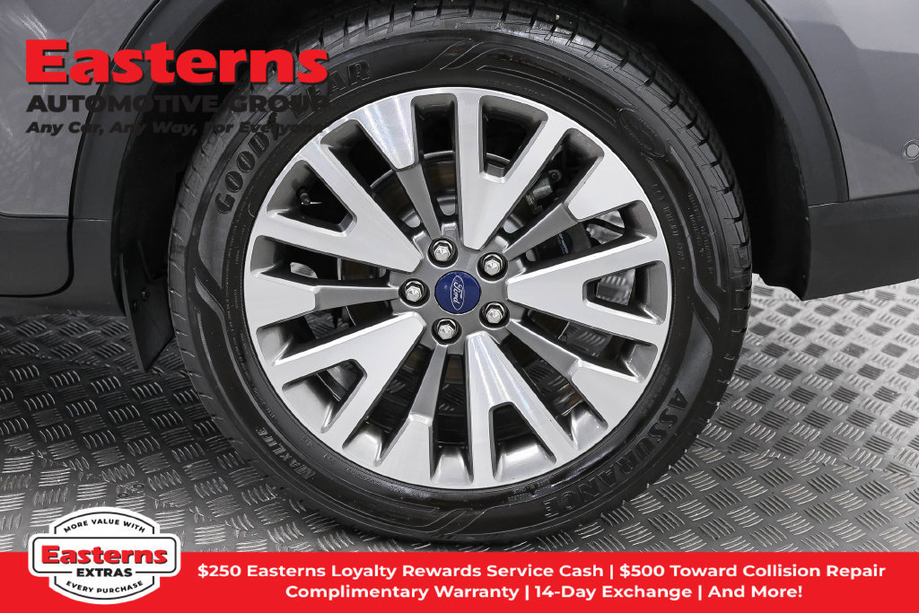 Used 2021 Ford Escape Titanium AWD/4WD image 36