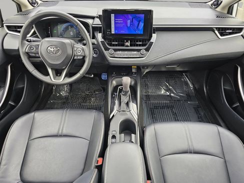 Used 2023 Toyota Corolla XLE image 2