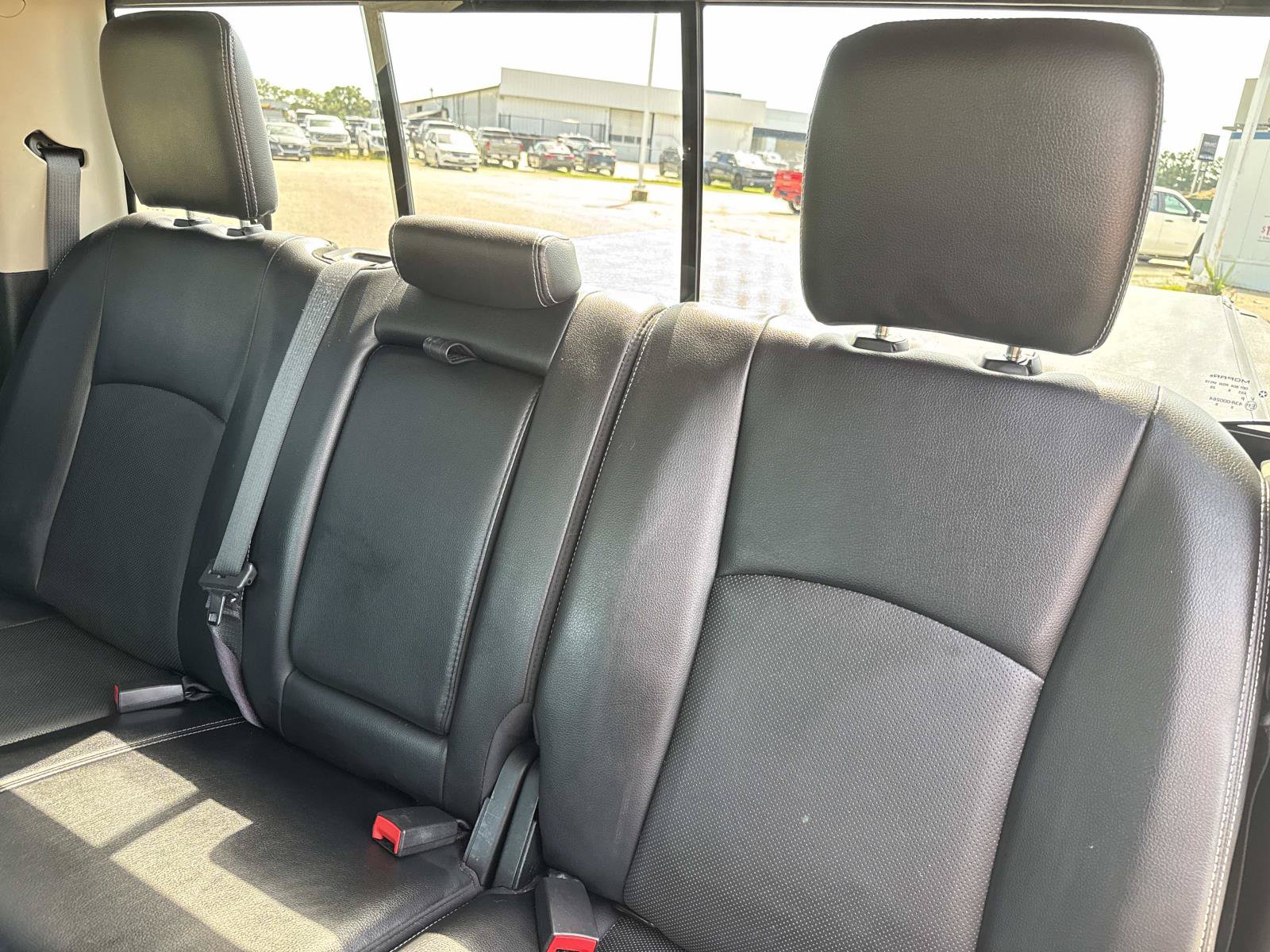 Used 2017 RAM 1500 Laramie w/ Convenience Group AWD/4WD image 17