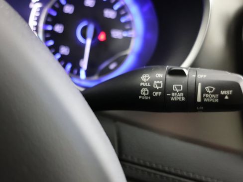 Used 2019 Chrysler Pacifica Limited image 28