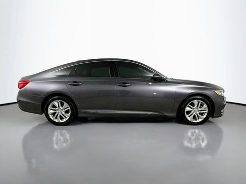 Used 2019 Honda Accord LX image 9