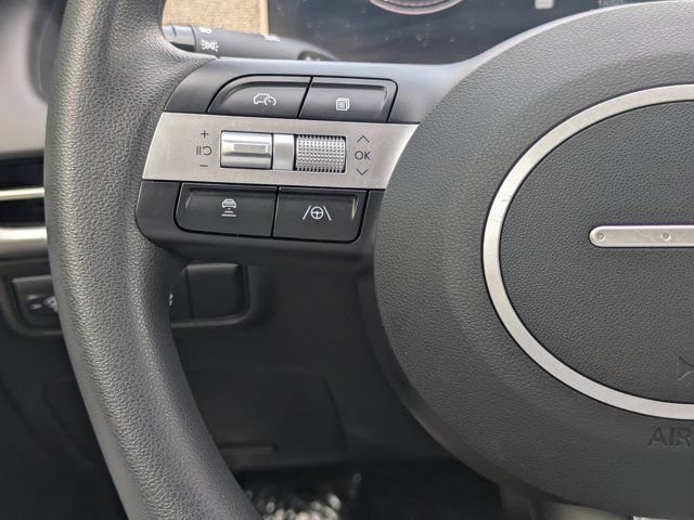 Used 2025 Hyundai Tucson SE FWD image 21
