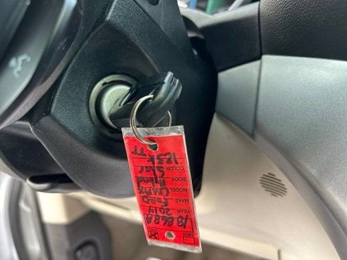 Used 2014 Ford C-MAX SE FWD image 18
