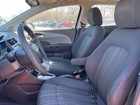 Used 2013 Chevrolet Sonic LT image 2
