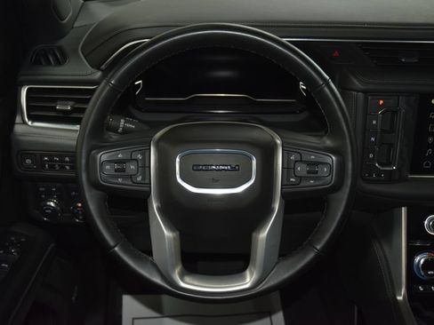 Used 2024 GMC Yukon XL Denali AWD/4WD image 38