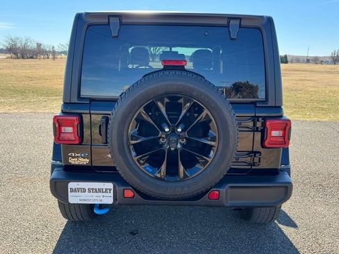 Used 2023 Jeep Wrangler Sahara 4xe image 5