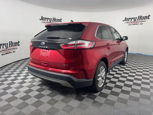 Used 2023 Ford Edge SEL image 8