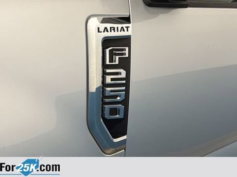 Used 2019 Ford F250 Lariat w/ Lariat Value Package AWD/4WD image 43