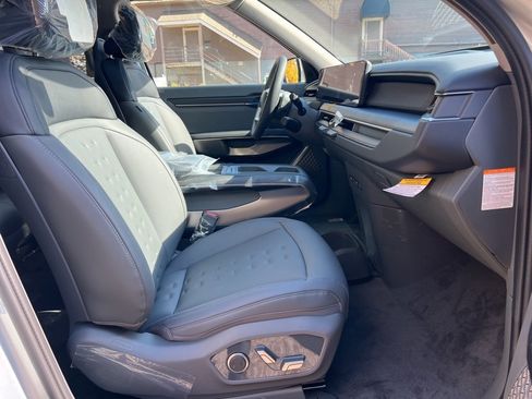 New 2026 Kia EV9 Wind image 15