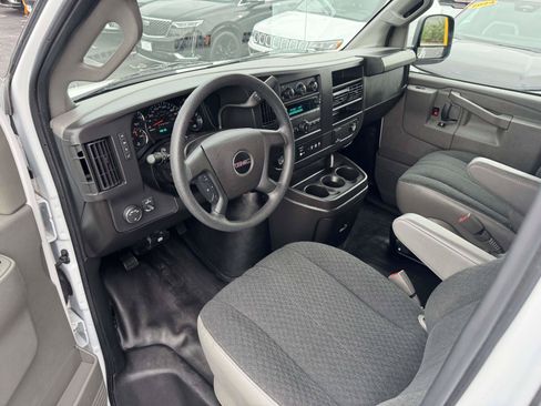 Used 2024 GMC Savana 2500 w/ Driver Convenience Package RWD image 2