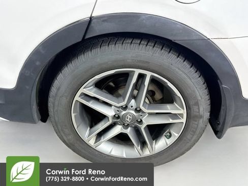 Used 2017 Hyundai Santa Fe Limited AWD/4WD image 34