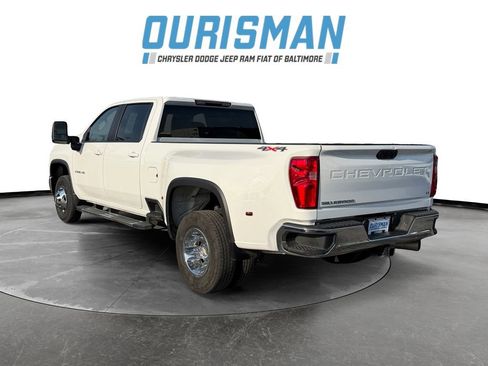 Used 2024 Chevrolet Silverado 3500 LT image 4