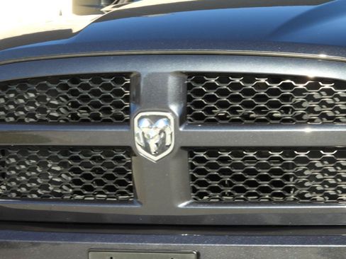 Used 2018 RAM 1500 Express AWD/4WD image 4