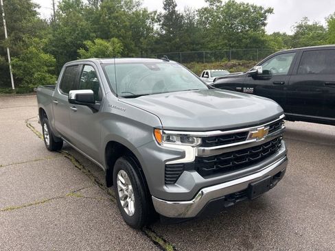 Used 2023 Chevrolet Silverado 1500 LT AWD/4WD image 3